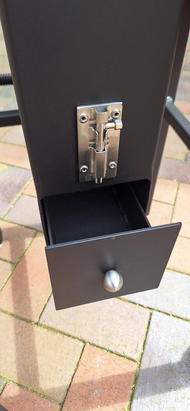 Steel Rocket Stove Station